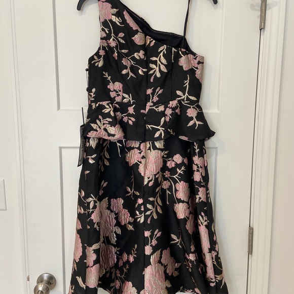 One shoulder jacquard dress, NWT, size 6 - Picture 3 of 4